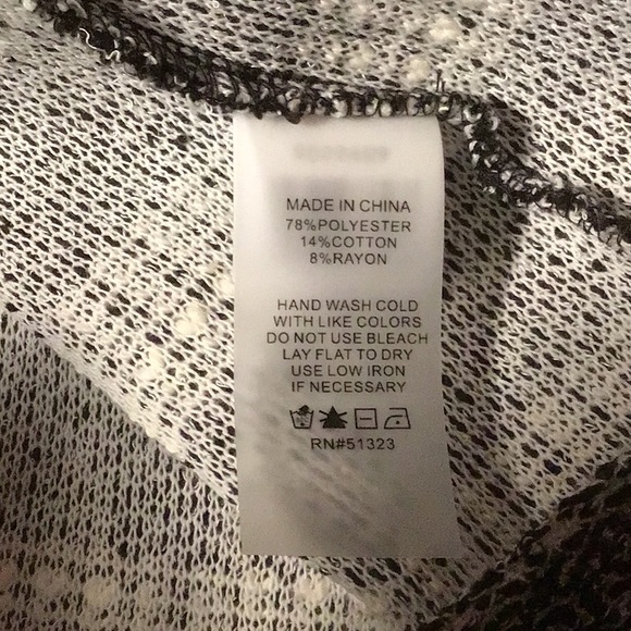 Vince Camuto Raised Threads 3/4 Sleeve Top - Picture 10 of 10